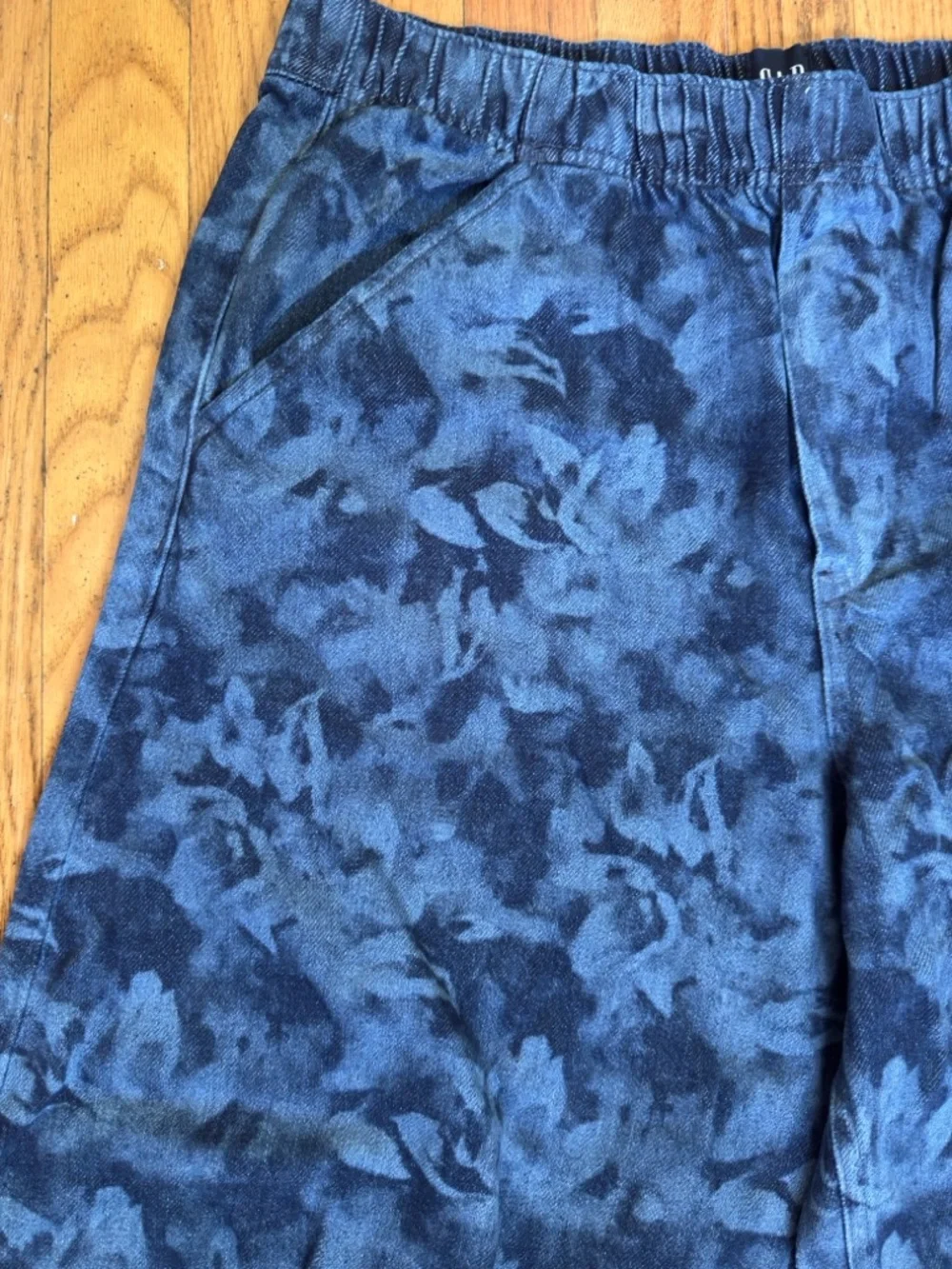 GAP Blue Floral Wide Leg Pants M Petite Elastic Waist NWT - Picture 2 of 7